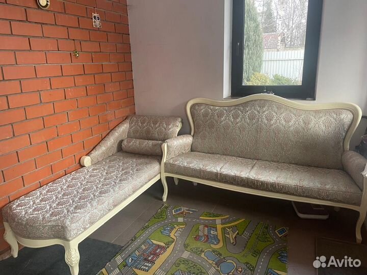 Оттоманка кушетка