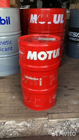 Motul 8100 X-clean + 5W-30 / Бочка 60 л