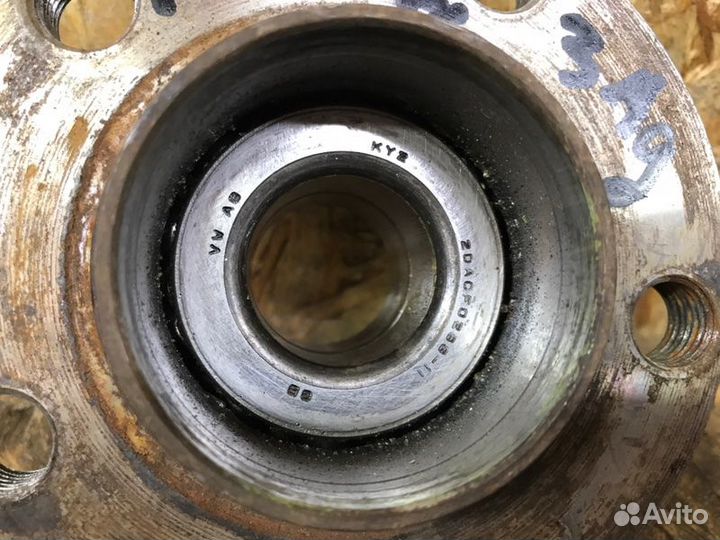 Ступица задняя Skoda Rapid лифтбек cfna 2014