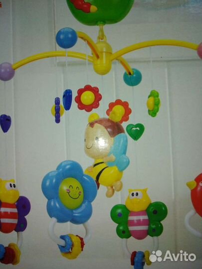 Карусель музыкальная в детскую кроватку