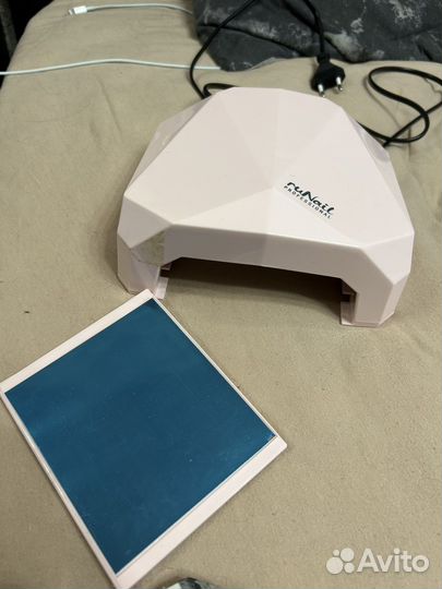 Лампа для ногтей