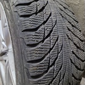 Nokian Tyres Hakkapeliitta 5 245/45 R18