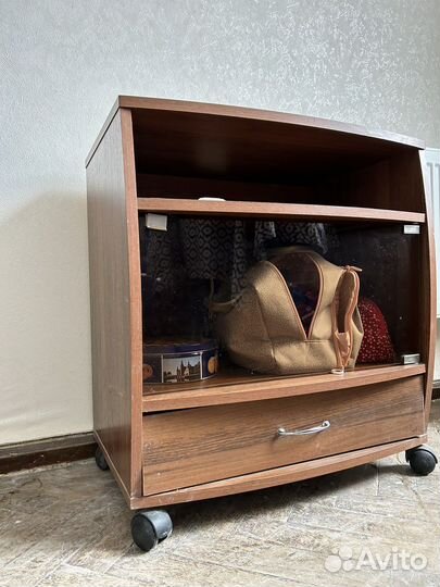 Тумба под телевизор