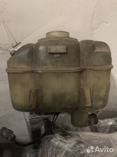 Расширительный бачок Volvo