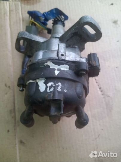 Распределитель зажигания Mazda 626 GE 1996г. S5