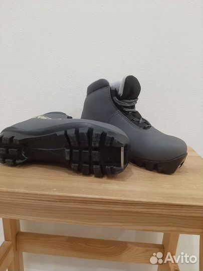 Лыжные ботинки детские 33