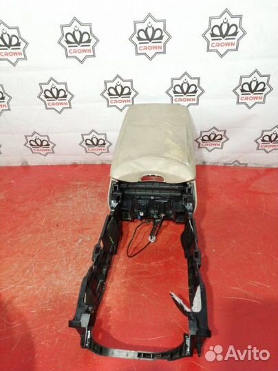 Центральная консоль Lexus Ls