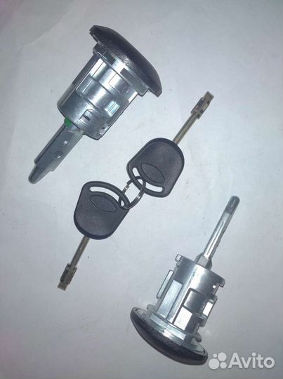 Личинка с ключами Форд Транзит 2006-2014