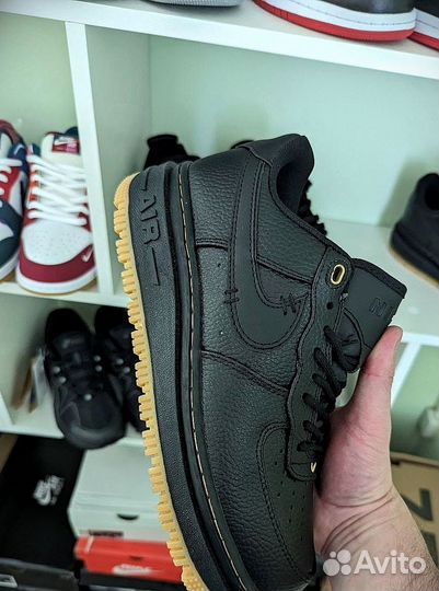 Кроссовки в наличии Nike New Balance Adidas Asics