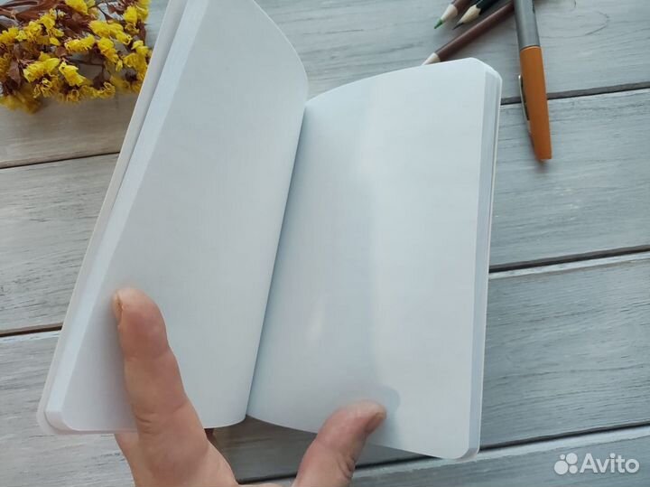 Блокнот с писателями новый а6