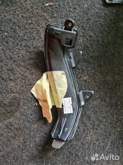 Повторитель поворота правый Geely Tugella FY 2021