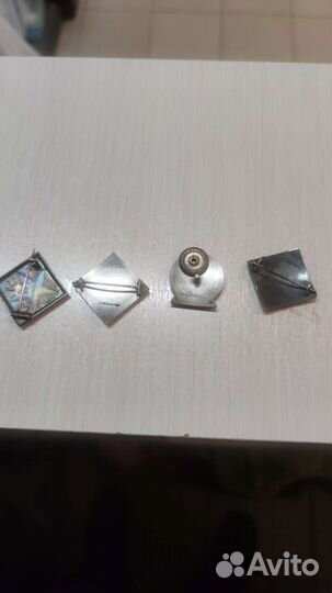 Значки серебро