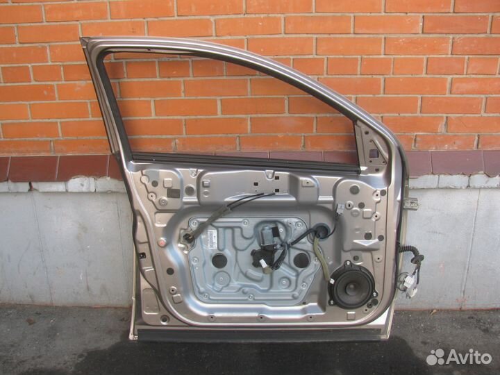 Дверь передняя левая Nissan Qashqai J10
