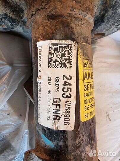 Амортизатор и стойка подвески Opel Mokka