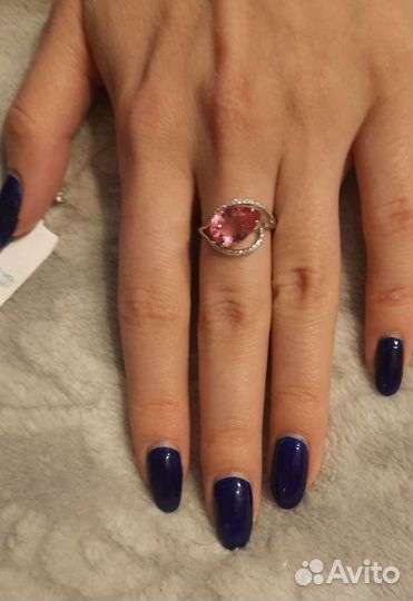 Новое кольцо серебряное с фианитами