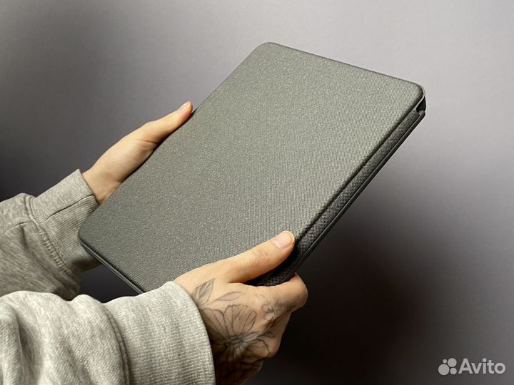 Logitech Combo Touch iPad Pro 11