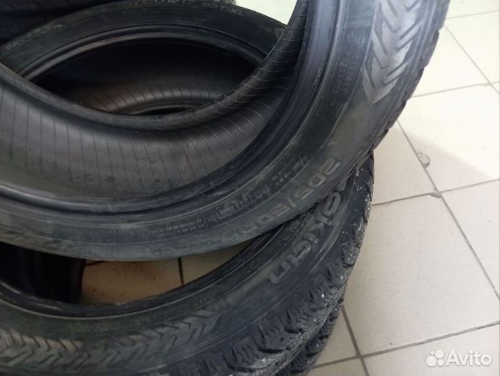 Nokian Tyres Hakkapeliitta 8 205/50 R17 93T