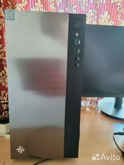 Продам пк с монитором и клавиатурой