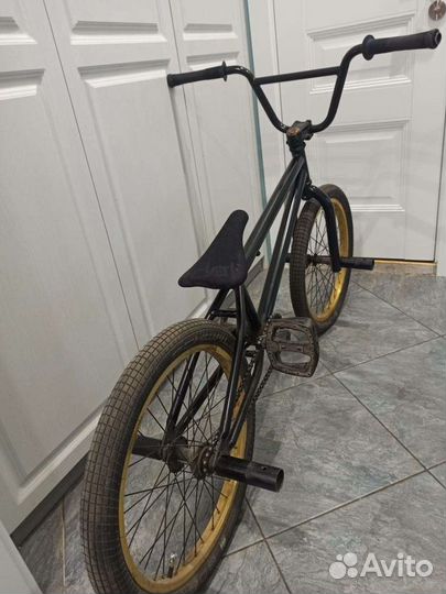 Трюковой велосипед bmx