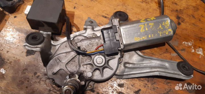 Моторчик дворника задней двери caldina