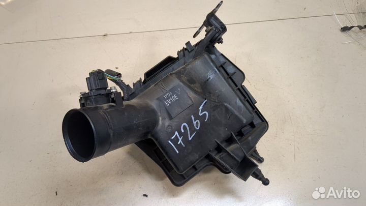 Корпус воздушного фильтра Infiniti EX35, 2011