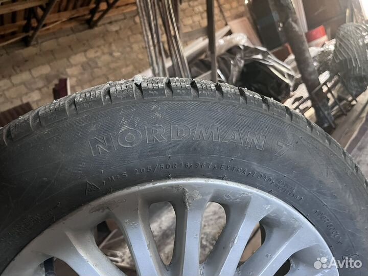 Диски и резина R 16 205/60 5 114.3