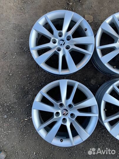 Литье R17 5/112 Original Skoda Borbet