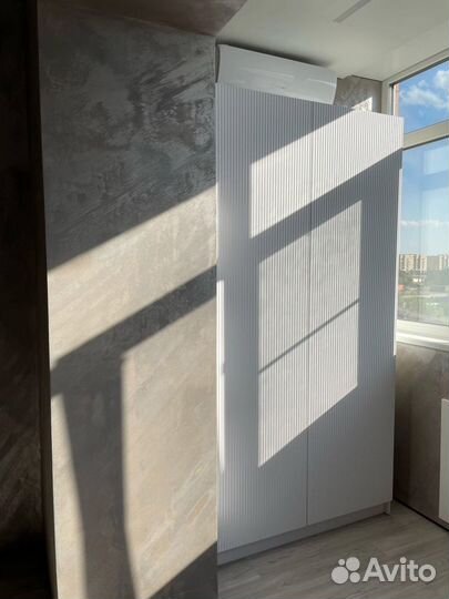 Тумба под телевизор подвесная