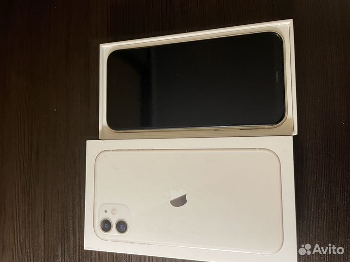 Продам iPhone 11(128)