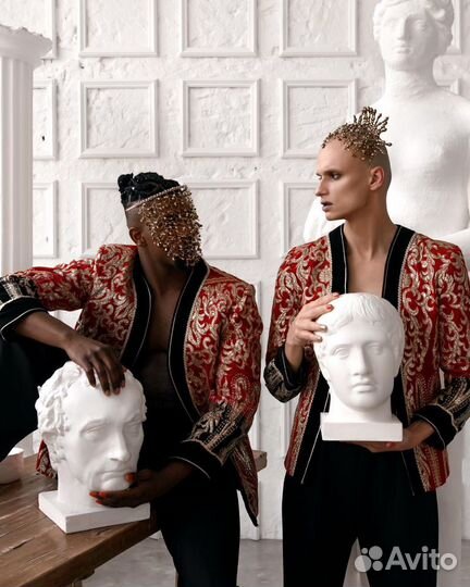 Прокат золотой маски из веточек