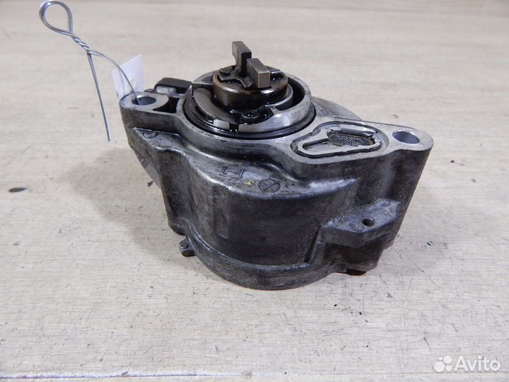 Вакуумный насос Ford Focus 2 1,6 tdci