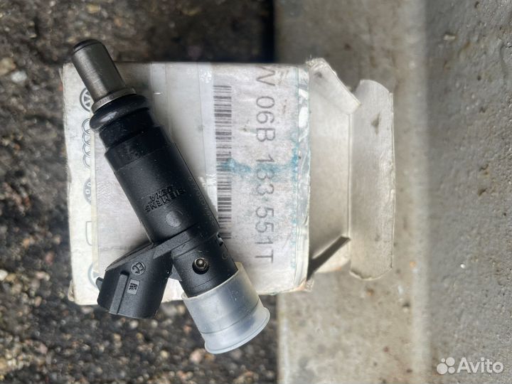 Топливные форсунки 06b133551T