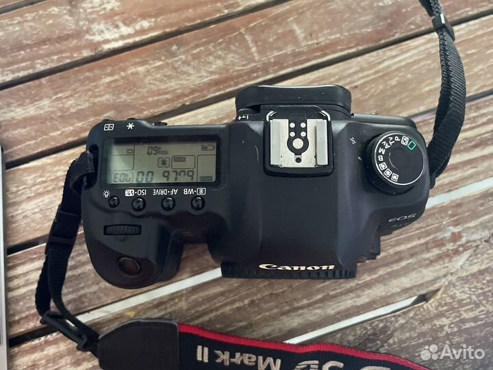 Зеркальный фотоаппарат canon 5D mark II