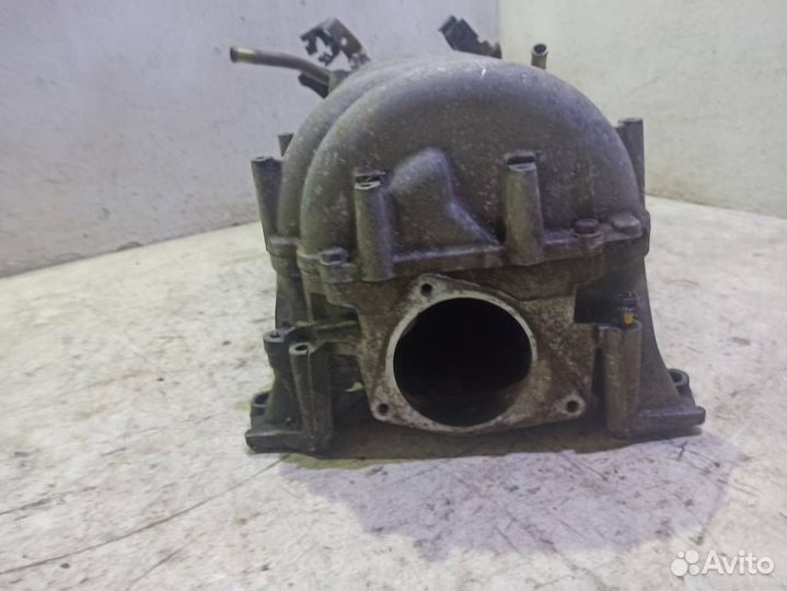 Впускной коллектор