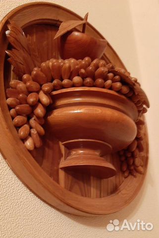 Панно из дерева