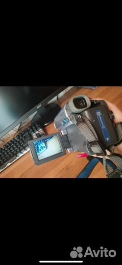 Видеокамера sony carl zeiss