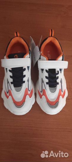 Кроссовки белые 37