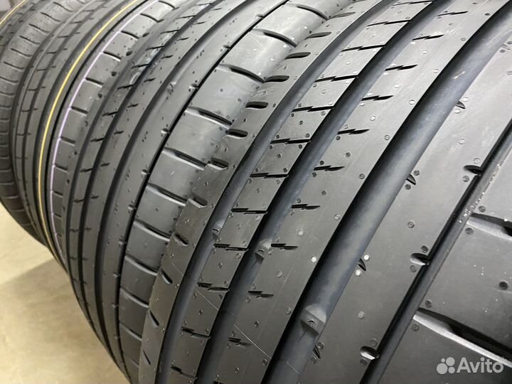 Yokohama Advan Sport V107F 255/35 R21 98Y