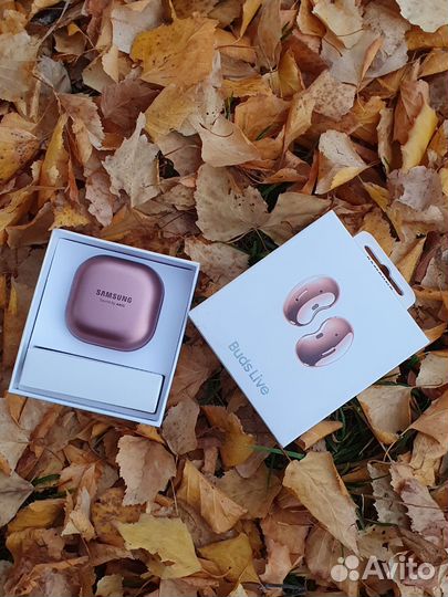 Левый наушник Samsung Galaxy Buds Live (оригинал)