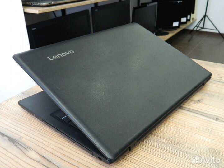 Ноутбук Lenovo 15.6