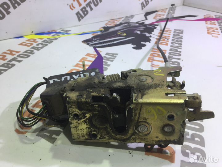 Мерседес Вито Замок передней двери Прав