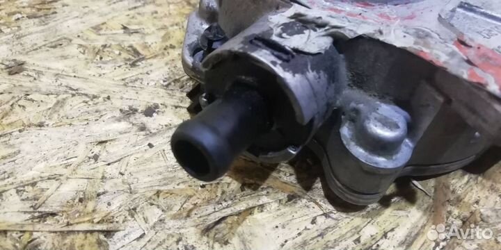 Вакуумный насос Audi A4 B7 2007 200200024