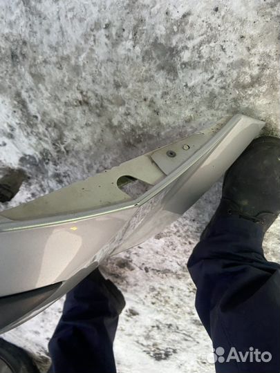 Бампер задний Ford Focus 2 хэтчбек под ремонт