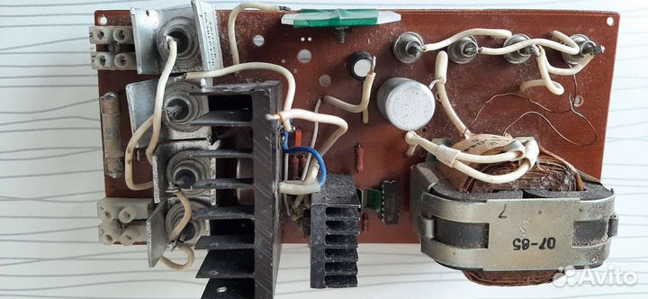 Электроника,приборы,провода