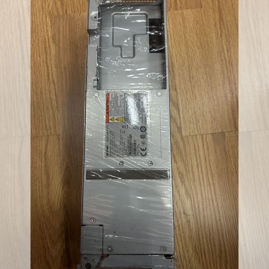 [85Y6070] Блок Питания Ibm 764wstorwize V7000