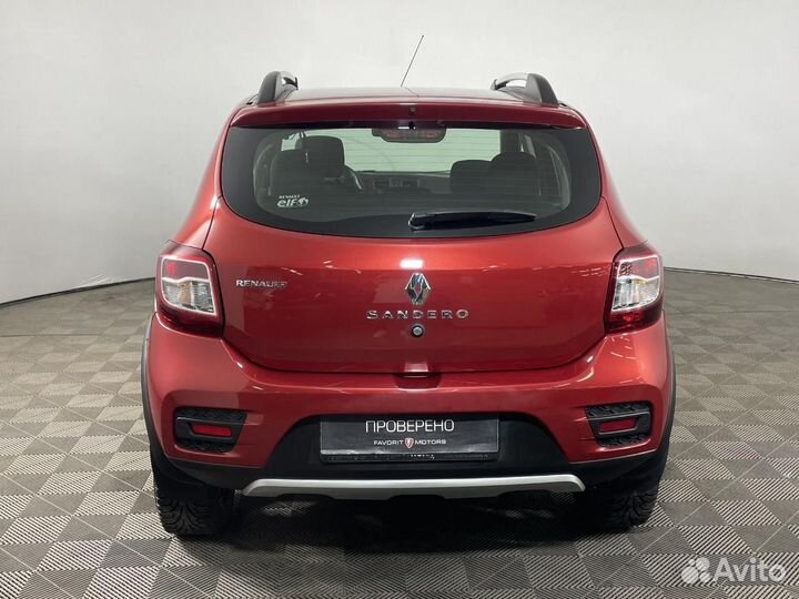 Renault Sandero 1.6 AMT, 2015, 107 000 км