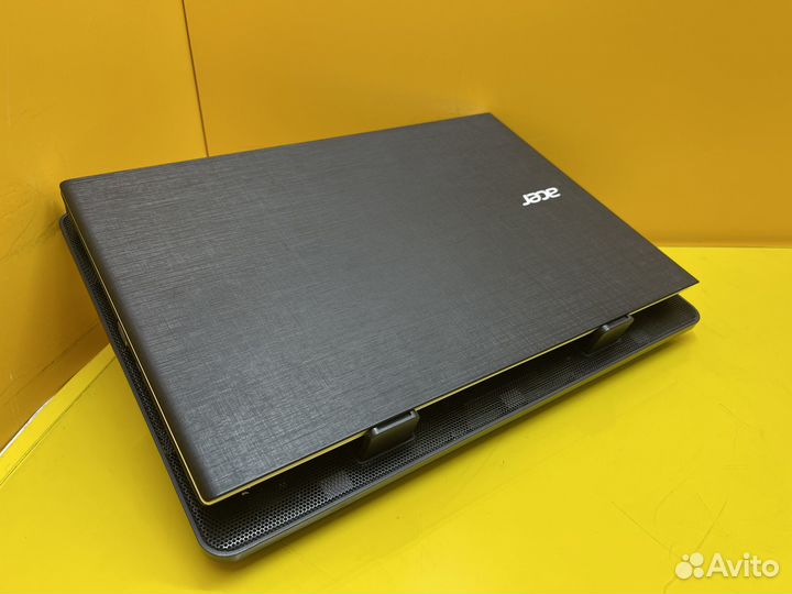 Современный/Белоснежный ноутбук Acer