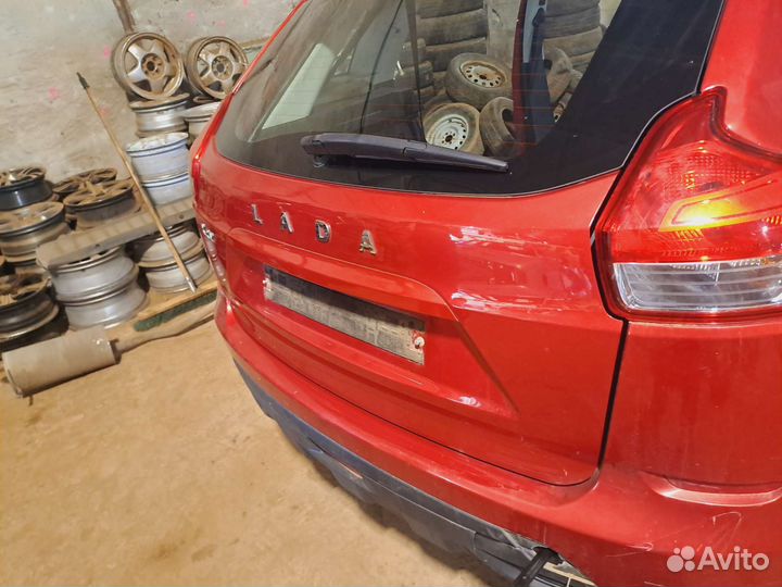 Крышка багажника LADA Xray