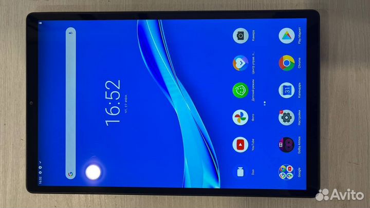 Планшет Lenovo tab M10