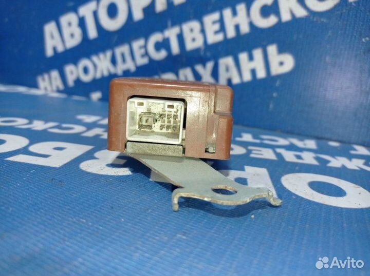 Блок управления двери Toyota Camry 40 седан 2008